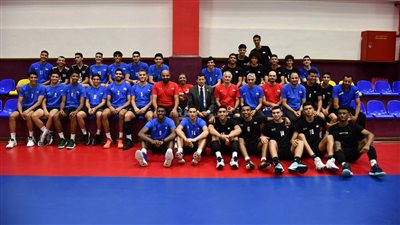 وزير الرياضة يلتقي منتخب مصر للشباب والناشئين للكرة الطائرة