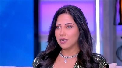 هل ياسمين جمال حفيدة الفنان جمال عبد الناصر؟.. الفنانة تُجيب