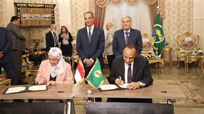 محافظ المنيا يوقع بروتوكول تعاون مع وزير الاتصالات لتدريب كوادر فنية من شباب الخريجين