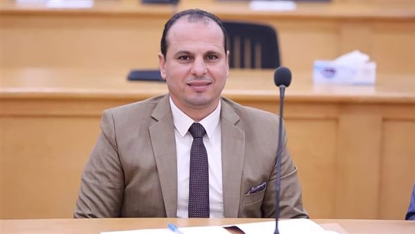 الدكتور نبيل زاهر