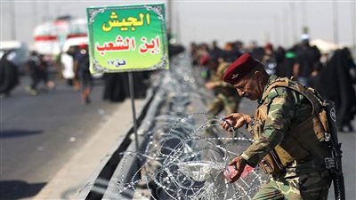 مخاوف من الصدام.. الأمن العراقي يمنع متظاهري الإطار التنسيقي من اقتحام منطقة اعتصام الصدريين