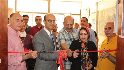 رئيس جامعة أسيوط يفتتح معرض الرصانة والانسيابية بكلية التربية النوعية