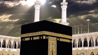 سماء مكة المكرمة تشهد اليوم تعامد الشمس على الكعبة المشرفة