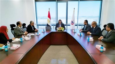 خالد عبدالغفار يبحث مع ممثلي جامعة هارفارد التوسع في البرامج التدريبية المقدمة للأطباء 