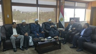 وفد البحوث الإسلامية يجري جولة بالإسماعيلية لبحث سبل تنشيط العمل الدعوي 