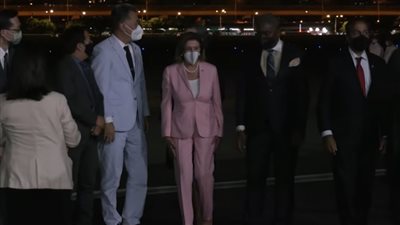 بيلوسي تلتقي رئيسة تايوان اليوم وسط حالة من التوتر غير المسبوق مع الصين