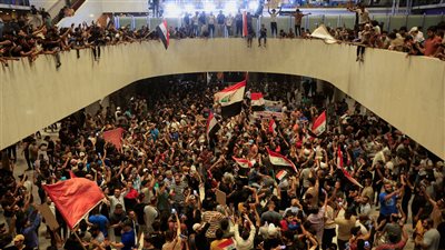 مأزق في العراق.. مجلس القضاء يعلق أعماله بسبب تلقيه تهديدات من التيار الصدري لحل مجلس النواب