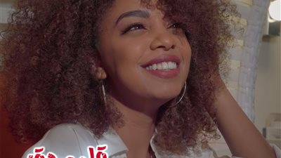 المطربة السودانية مرام تعيد تقديم أغنية قلبي دق للسوداني شراحبيل أحمد | فيديو