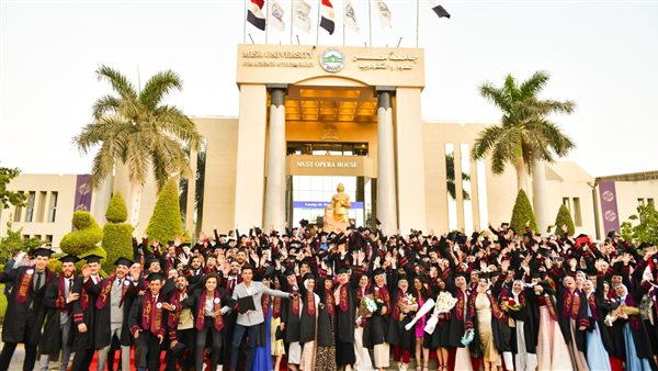 حفل تخرج كلية العلاج