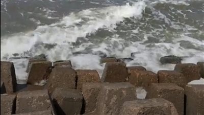 كان نايم في البيت وقرأ خبر وفاته على فيسبوك.. تفاصيل بلاغ بغرق شاب بأحد شواطئ بورسعيد