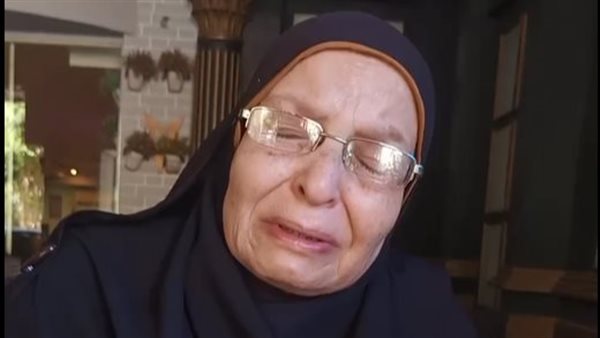 والدة الضحية