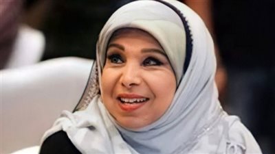 المشكلة في بدل الرقص.. مديحة حمدي تتصدر التريند بعد تصريحاتها عن أكاديمية الرقص