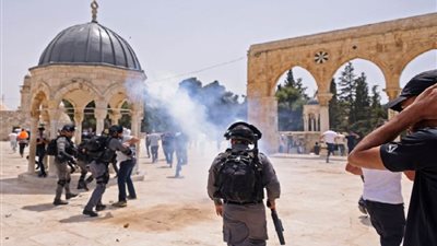 اقتحامات إسرائيلية للمسجد الأقصى.. واستشهاد وإصابة 13 فلسطينيا في اشتباكات بمخيم جنين