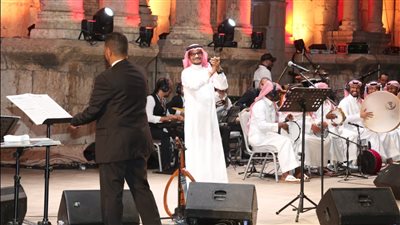 رابح صقر يتألق في حفل ختام مهرجان جرس للثقافة والفنون