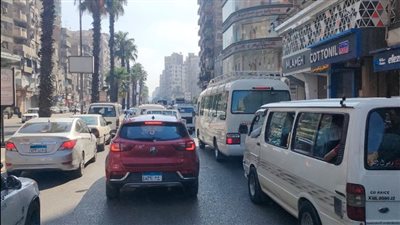 تعرف على الحالة المرورية بميادين ومحاور القاهرة والجيزة