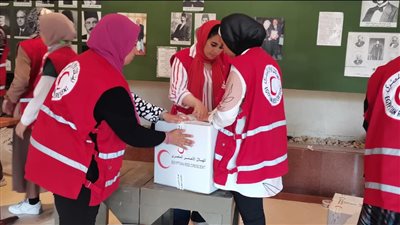 الهلال الأحمر المصري يرفع حالة الطوارئ القصوى لـ إرسال مواد إغاثة إلى غزة │ صور