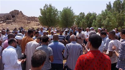 أهالي أسوان يشيعون جثمان رئيس هيئة قضايا الدولة السابق إلى مثواه الأخير 