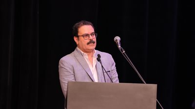  نائب رئيس جامعة الأزهر للدفعة 52 طب: فخور بكم وأنتم أصحاب أشرف مهنة