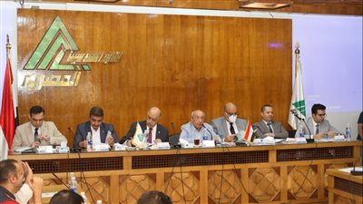 نقيب المهندسين: نطمح في تقليل أعداد الملتحقين بكليات الهندسة