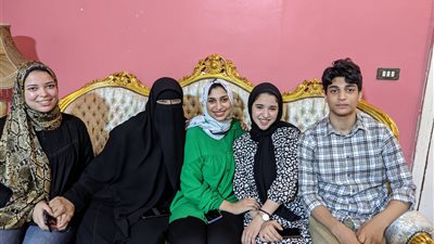 أوائل الثانوية العامة بالمنوفية يكشفون عن سر التفوق: الالتزام ولا تؤجل المذاكرة