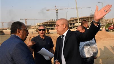 وزير الإسكان يكلف رئيس القاهرة الجديدة بسرعة إنجاز الأعمال بأعلى جودة 
