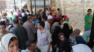 نفس درجات العام الماضي │ طلاب الثانوية العامة يشتكون من عدم تصحيح أوراقهم.. والتعليم ترد