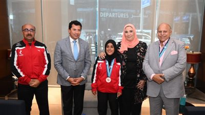 بعد الفوز ببرونزية كأس العالم.. وزيرا التضامن والرياضة يستقبلان منتخب الأولمبياد الخاص | بث مباشر