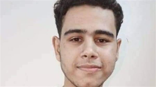 طالب ضعيف السمع