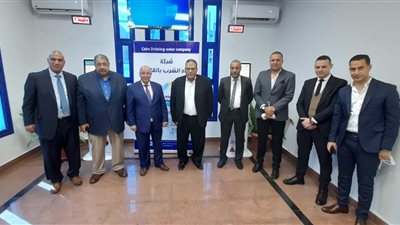 رؤساء شركات مياه الشرب يتابعون أداء مركز خدمة العملاء المتطورة بالقاهرة