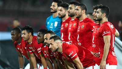 الأهلي يرتدي شارات سوداء أمام مصر المقاصة حدادًا على ضحايا كنيسة المنيرة