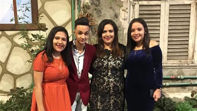  المجموع هيفرقهم.. أسرة اسكندرانية تكشف عن ساعات القلق والفرح بوجود 3 أشقاء فى الثانوية العامة 