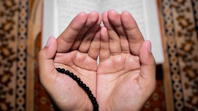 دعاء ليلة عاشوراء والأدعية المستجابة للرزق والشفاء من المرض 