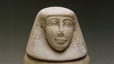 يحمي الكبد بعد التحنيط.. تعرف على أهمية إيمستي في مصر القديمة 