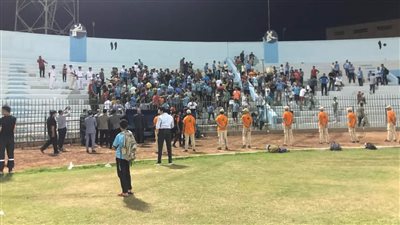 جماهير المحلة تهاجم اللاعبين والإدارة عقب الخسارة أمام بيراميدز 