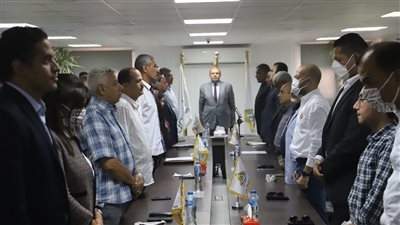 سعفان لـ العمال بمدينة العلمين الجديدة: حافظوا على مصر ومواردها لنتخطى كافة الأزمات