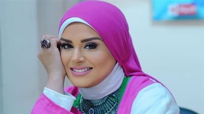 نقل الإعلامية لمياء فهمي عبد الحميد إلى المستشفى بعد تعرضها لوعكة صحية
