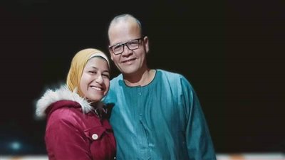 حكاية إيمان.. حصلت على الثانوية العامة رغم عملها مع والديها في محل دواجن بالمنوفية