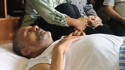 عملية القطنية أصابته بشلل.. زوجة ضحية الإهمال الطبي تناشد بتوفير فرصة عمل لها: عندنا 4 أولاد ومحتاجة وظيفة | بث مباشر 