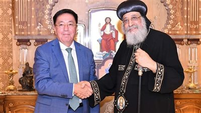 سفير كازاخستان يقدم دعوة للبابا تواضروس لحضور مؤتمر زعماء أتباع الأديان العالمية والتقليدية
