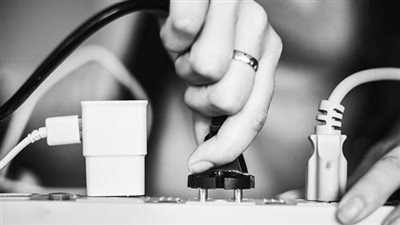 لمدة 5 ساعات.. قطع التيار الكهربائي عن عدة مناطق بكفر الشيخ اليوم