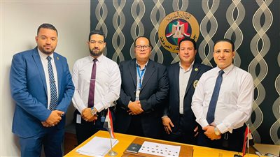 جمارك مطار الغردقة تضبط تهريب عدد من العملات الأثرية