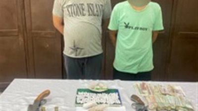 ضبط شخصين بحوزتهما أسلحة نارية وهيروين بقصد الاتجار بالقاهرة
