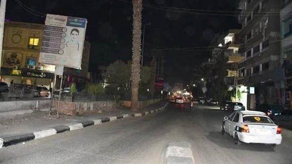 تخفيف إنارة الشوارع