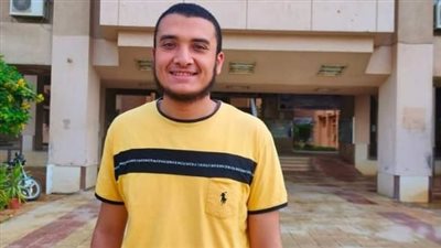 رسب في مادة.. طالب طب أسيوط يكشف دوافعه للتحويل لكيلة أصول الدين 
