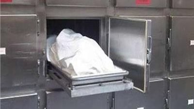 ربطوه بالسلاسل وقتلوه.. تفاصيل العثور على جثمان مسن داخل منزله بالتجمع الخامس | بث مباشر