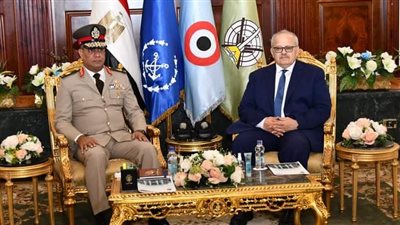 القوات المسلحة توقع بروتوكول تعاون مع كلية الاقتصاد والعلوم السياسية جامعة القاهرة