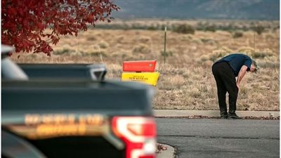 البطل هو من أطلق النار.. مفاجأة جديدة في حادث وفاة مديرة تصوير فيلم Rust بعد إطلاق رصاص حي عليها