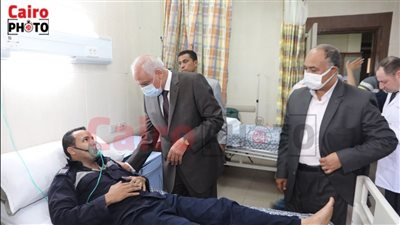 محافظ الجيزة يزور مصابي حريق كنيسة المنيرة ويوجه بصرف إعانات عاجلة لأسر الضحايا | بث مباشر