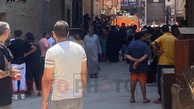 مرتضى منصور يعزي أسر ضحايا حادث كنيسة أبو سيفين