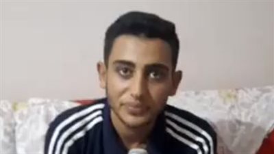 شاب يعثر على 110 آلاف جنيه ويرده لصاحبه: حالنا على قدنا ورجعت الفلوس عشان الأمانة | بث مباشر